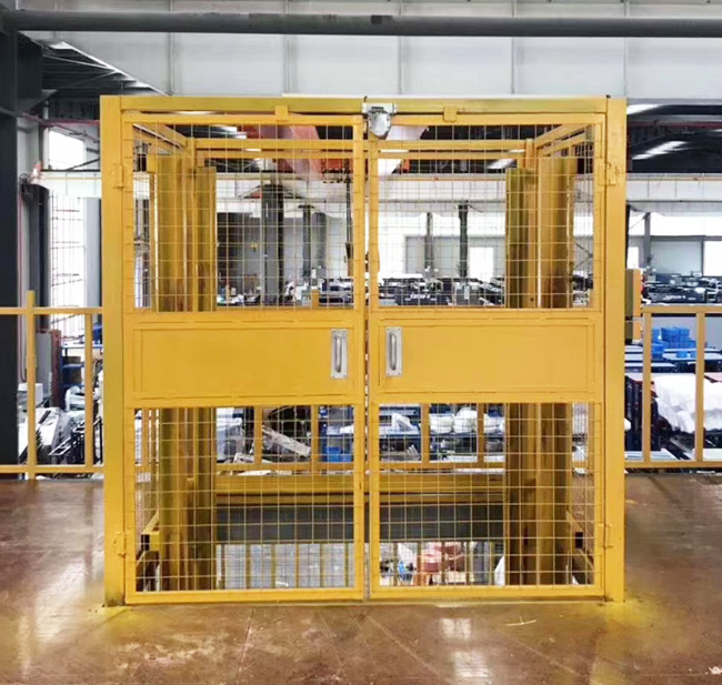 柳州智能导轨式升降机亮相