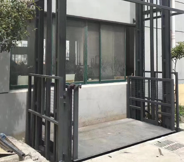 柳州导轨式施工升降机助力民生工程提速增效